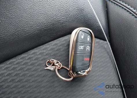 2022 Jeep Compass Latitude 4X4 from USA, damaged, VIN 3C4NJDBB2NT174140